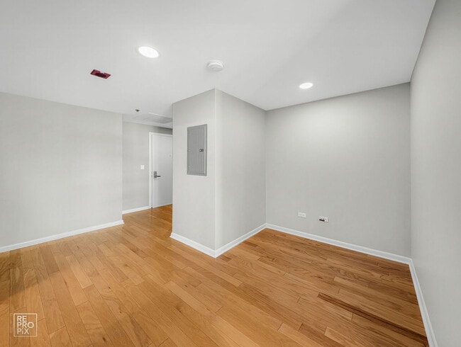 Photo - 225 S Sangamon St Unit 702