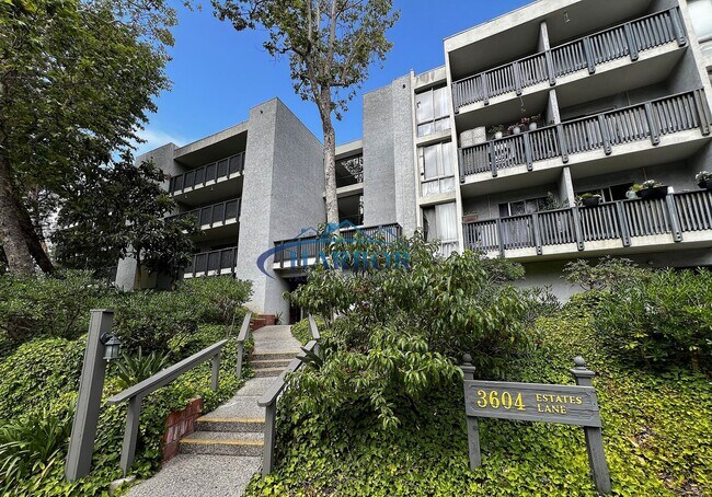 Beautiful Upstairs 1 Bedroom 1 Bath Condo - Beautiful Upstairs 1 Bedroom 1 Bath Condo