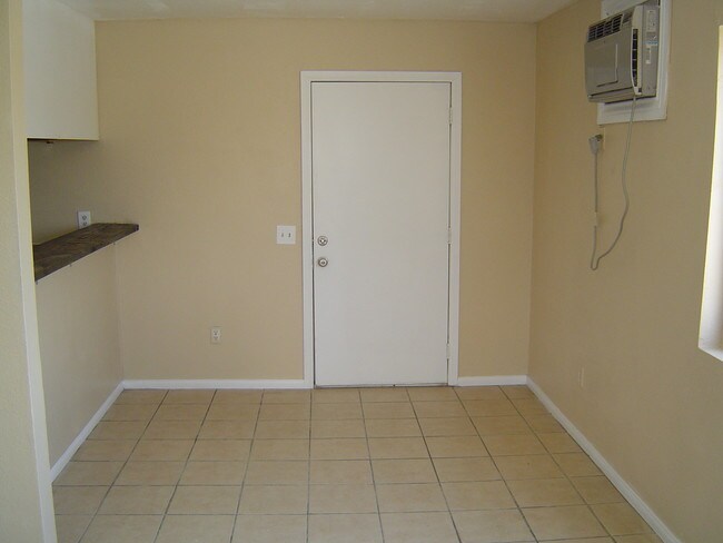 Photo - 520-538 N 2nd St