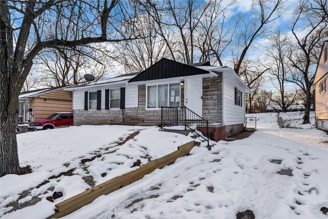 Photo - 9725 Medford Dr