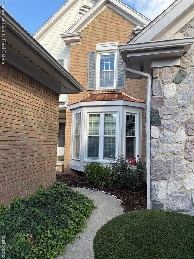 Photo - 39484 Village Run Dr Unidad 189