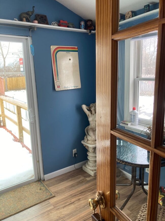 Photo - 3 Bed 1 Bath Colonial