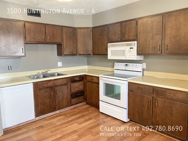 Photo - 3500 Huntington Ave Unit 4