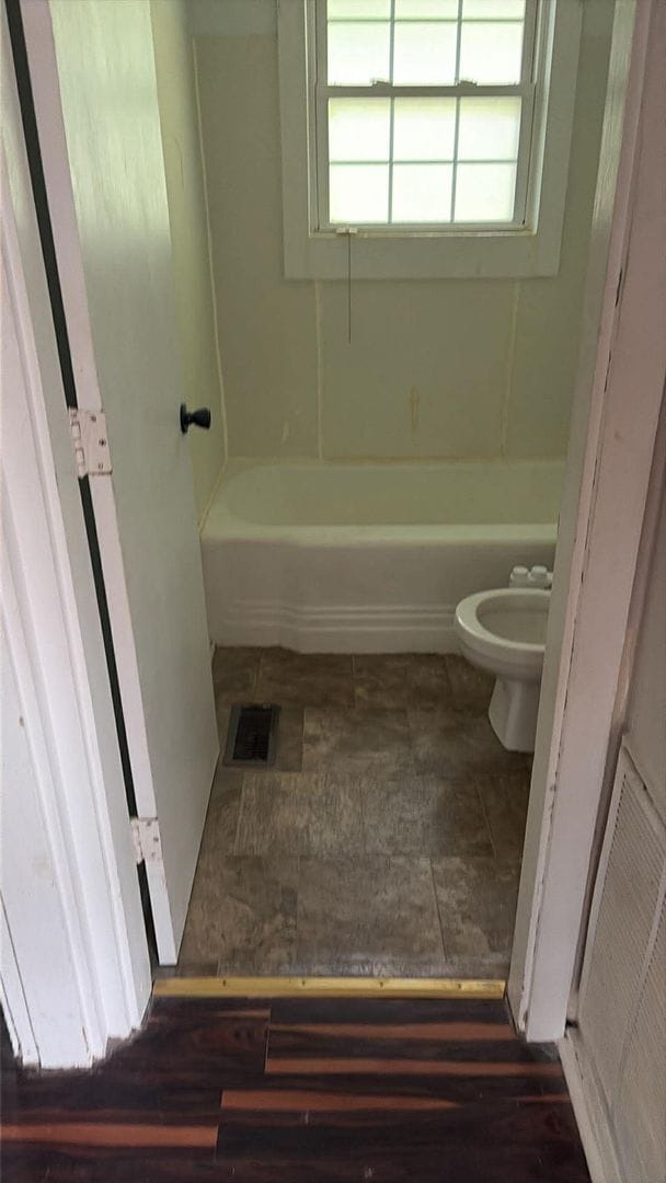Photo - Oak Ridge 37830 - Move-In Ready 2 bedroom duplex - Call Lisa or Shannon