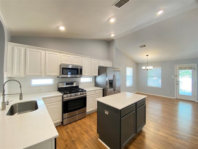 117 Yucca House Dr