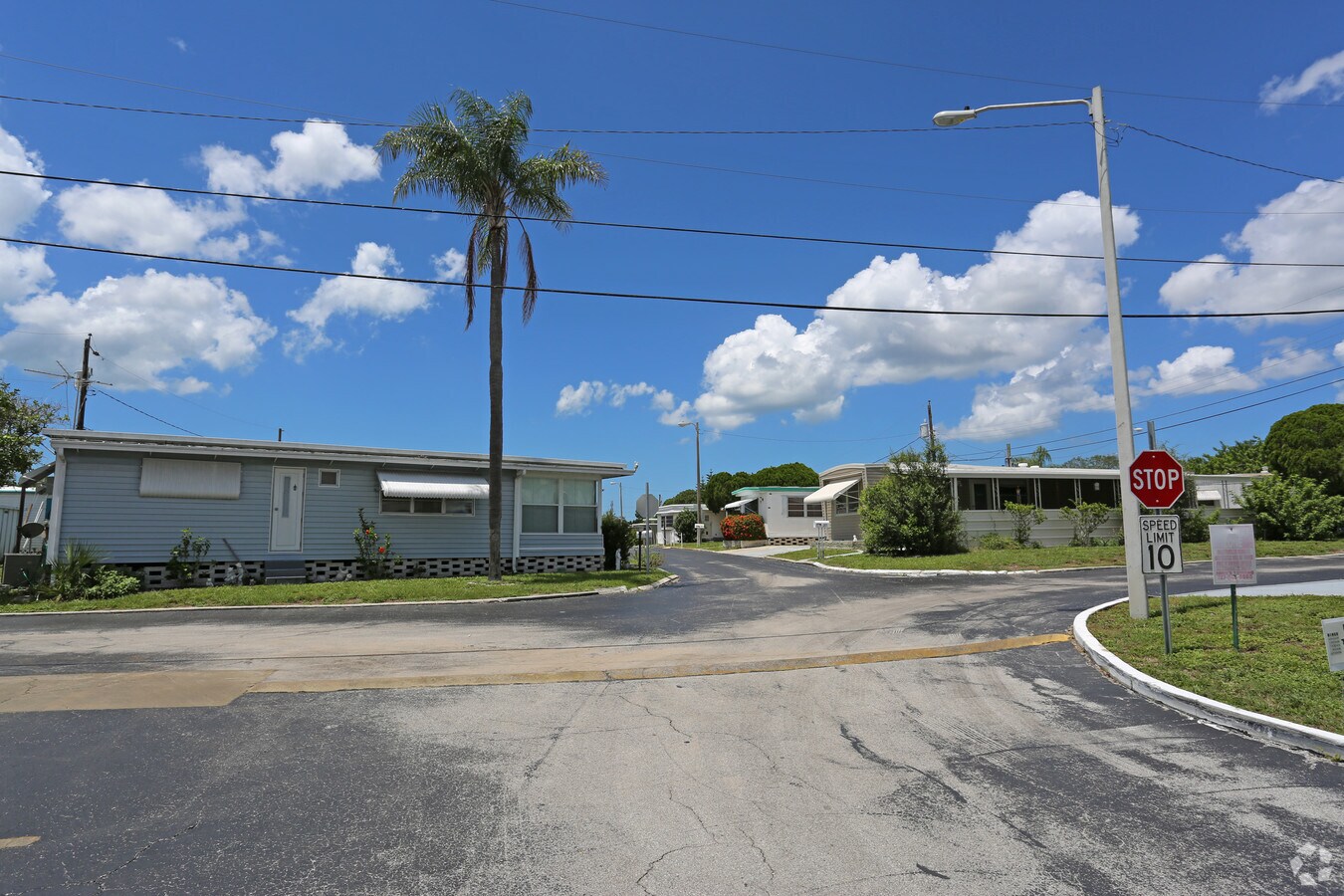 Photo - Tarpon Lakeview Mobile Home Park