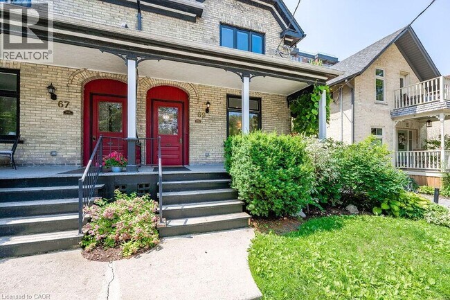 Photo - 67 Ahrens St W