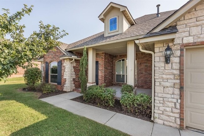 Photo - 6528 NW 163rd Terrace