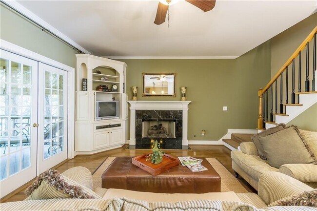 Photo - 2242 Lenox Walk NE