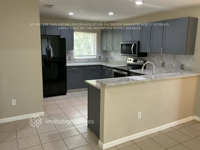 Photo - 3253 Gilbert St