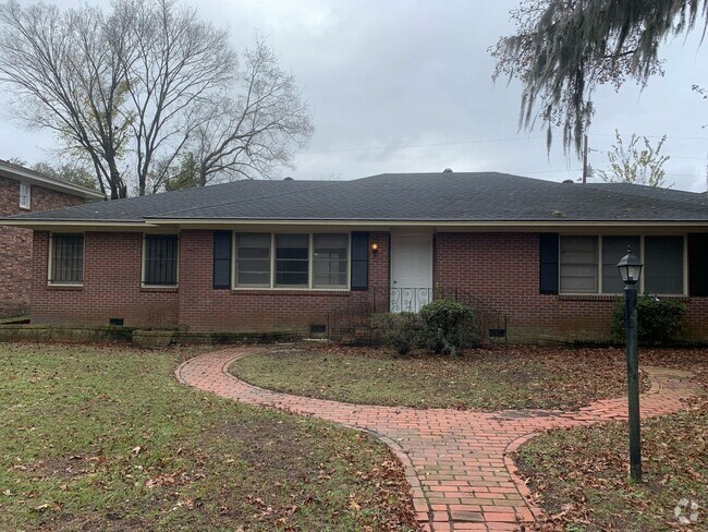 Building Photo - Two Bedroom Duplex Unit Near Southside/516 Rental