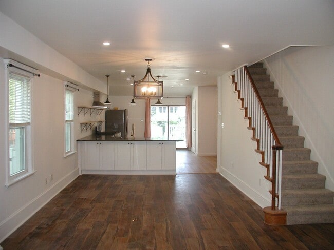 Photo - Beautiful 3 Bed - 1.5 Bath in Collingswood!