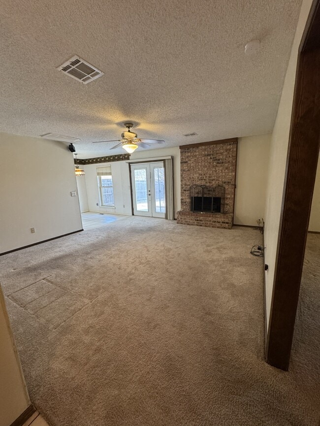 Photo - 841 NW 115th St