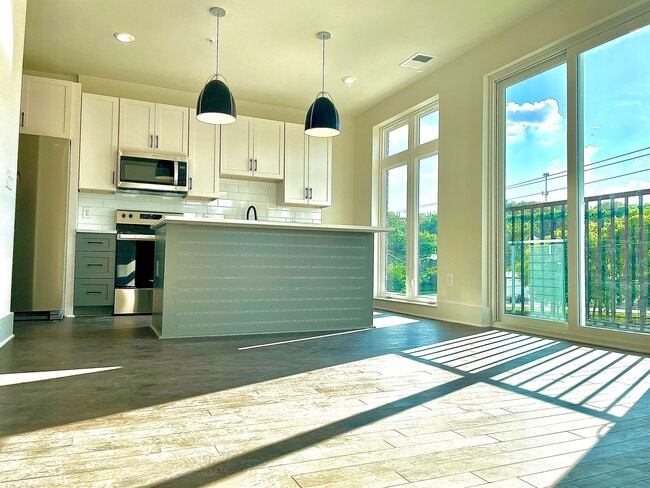 Building Photo - 1507 Porter Rd Unit 306