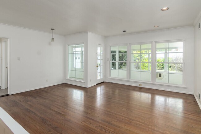 Photo - Charming single story home in heart of Reseda