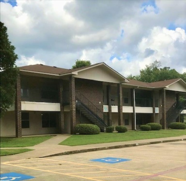Legacy Apartments - Legacy Apartments