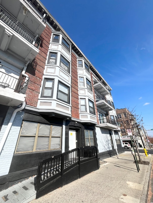 Photo - 202 N 6th St Apartment Unit 403