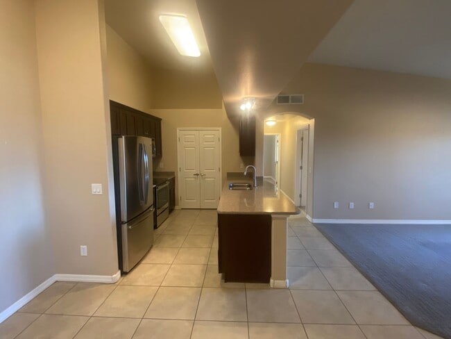 Photo - Spacious and Updated 3 Bed/2 Bath Condo w/Garage - Mesa Unit 3109