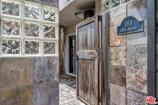 Photo - 164 63rd Ave Unit 2A