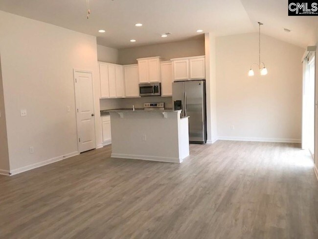 Photo - 349 Oristo Ridge Way