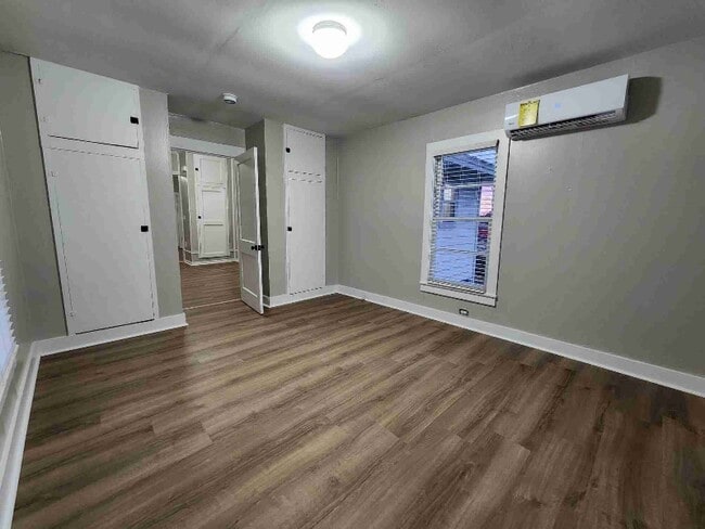 Photo - 206 N Donohue St