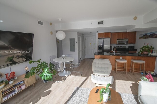 Photo - 4100 Salzedo St Unit 916