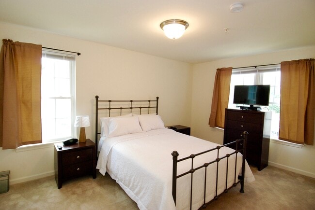 CEDAR HILL APARTMENTS