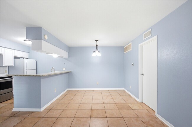 Photo - 8918 Bissonnet St Unit 112