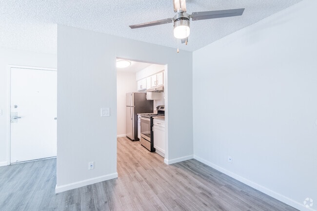 2BR, 2BA
