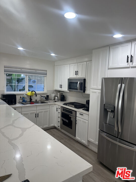 Photo - 19700 Blythe St