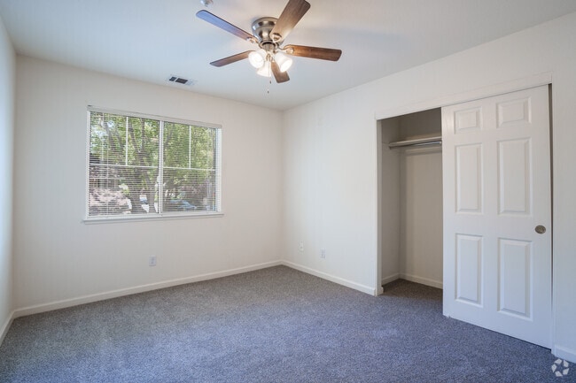 2BR, 1BA - 724SF - Model C - Primary Bedroom