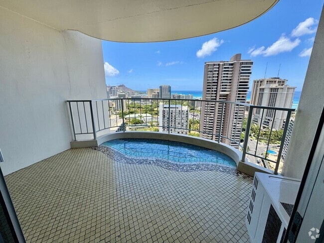 Building Photo - 2/2/1 Beautifully Upgraded unit located at... Rental