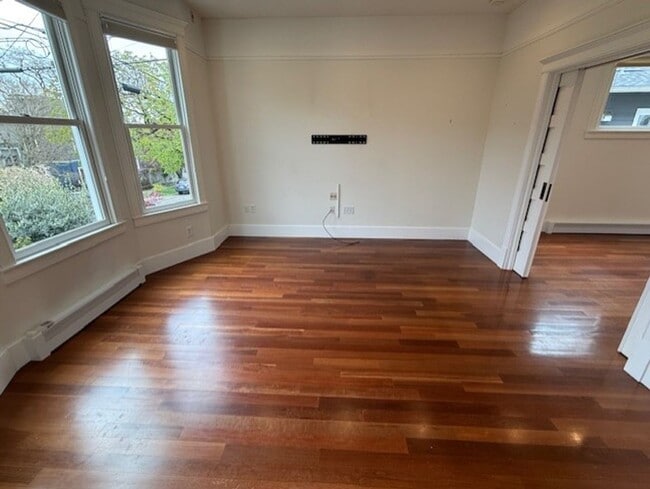 Photo - BRIGHT 2-BEDROOM TOWNHOME FOR RENT IN CHERRY HILL!