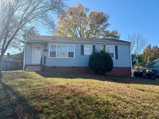 Photo - Three bedroom, 1.5 bath house in Burlington