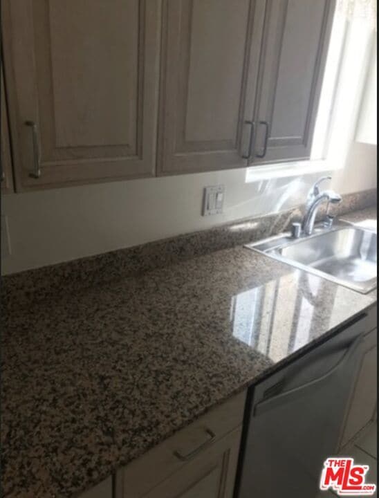 Photo - 1917 Glendon Ave Unit 302