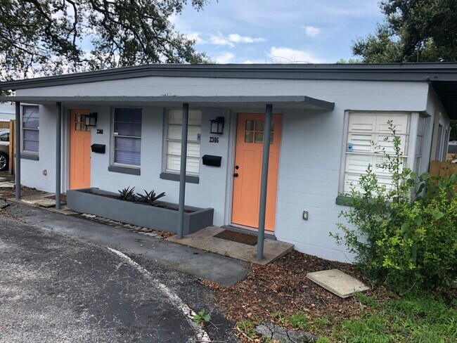 Building Photo - 2306 E Central Blvd Rental