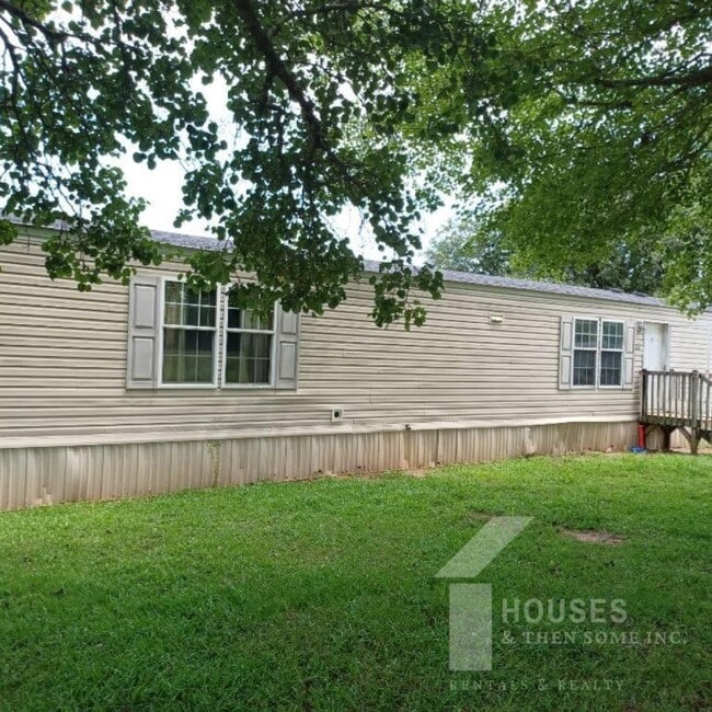 Building Photo - 729 Brockman McClimon Rd
