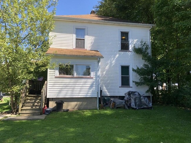 Photo - 219 N Shenango St