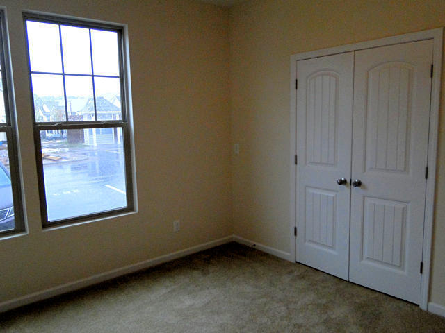 Photo - 3 Bedroom, 2.5 Bathroom Townhome with Office!