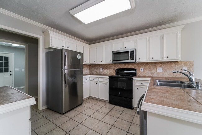 Photo - 108 Cypress Ridge Dr
