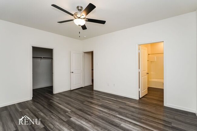 Photo - 1617 Braeburn Ln