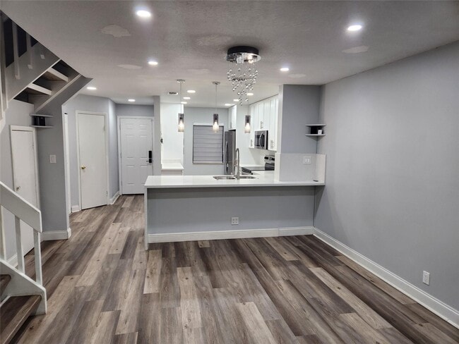 Photo - 2853 Carambola Cir N