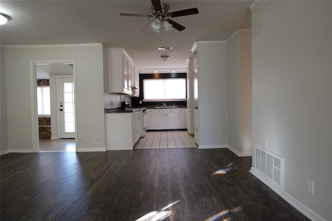 Photo - 3401 Princeton Dr
