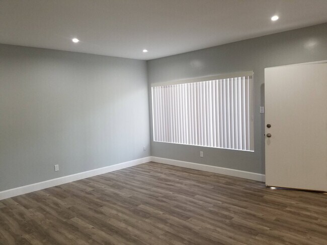 Photo - 25206 Loytan St Unit J