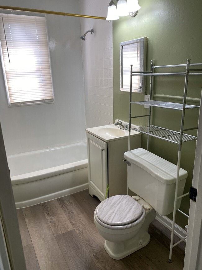 Photo - 3908 Elliston Rd