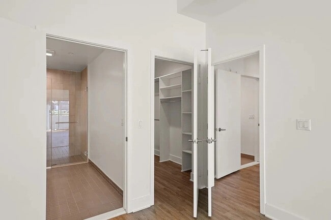 Building Photo - 5308 Sepulveda Blvd