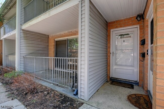 Building Photo - 2350 NJ-10 Unit B3