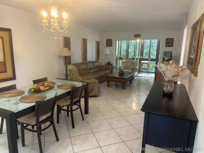 Building Photo - 8960 S Hollybrook Blvd Unit 301