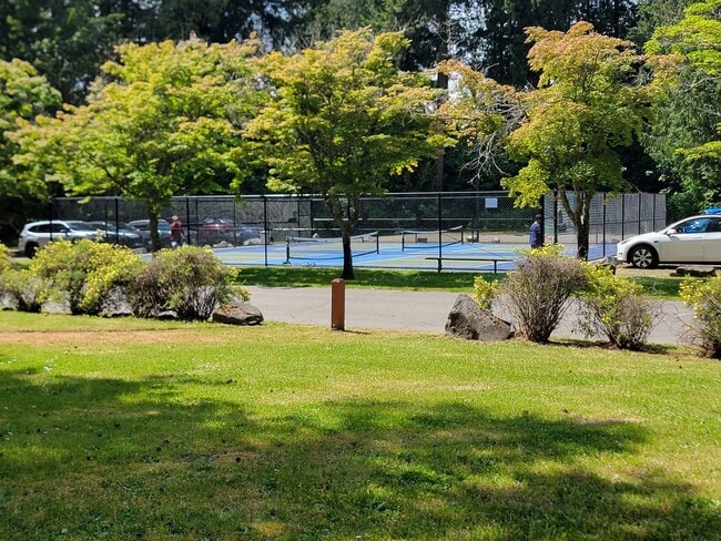 Photo - 18226 Big Fir Ct SE