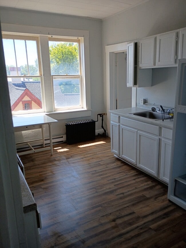 Photo - 207 S Maple Ave
